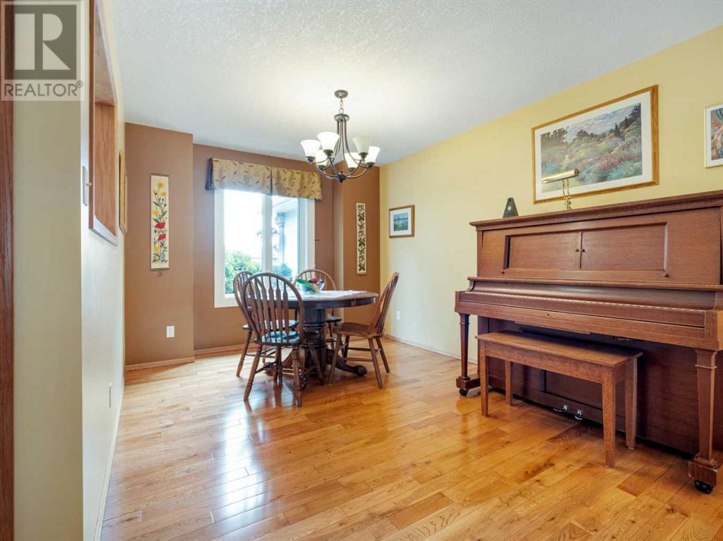 35 Fairmont Place S, Lethbridge, Alberta  T1K 7G2 - Photo 6 - A2239520