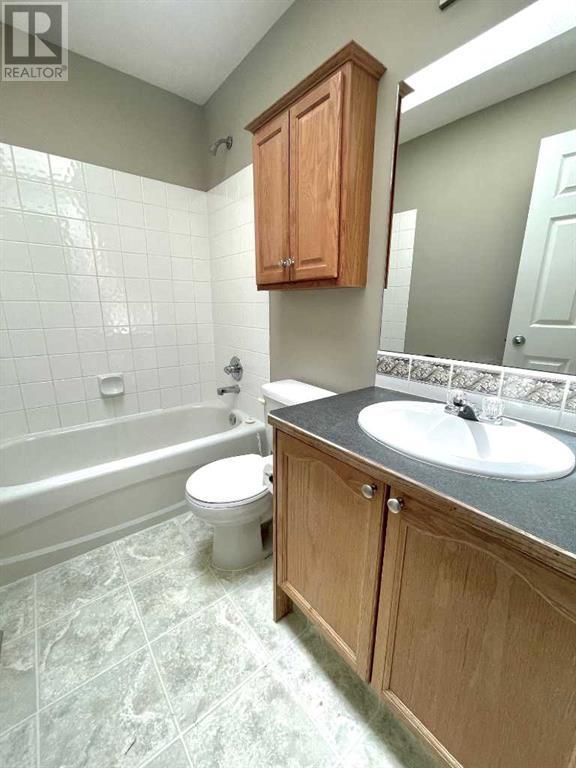 183 Cowichan Court W, Lethbridge, Alberta  T1K 7T7 - Photo 13 - A2238977