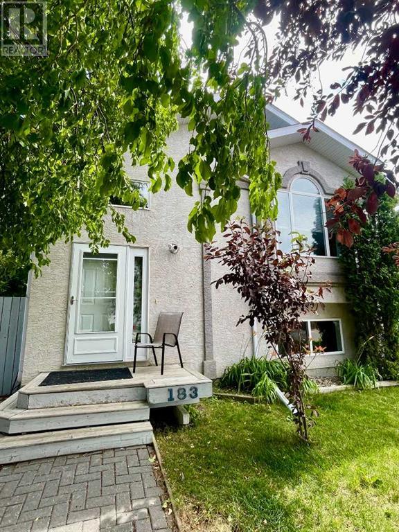 183 Cowichan Court W, Lethbridge, Alberta  T1K 7T7 - Photo 2 - A2238977