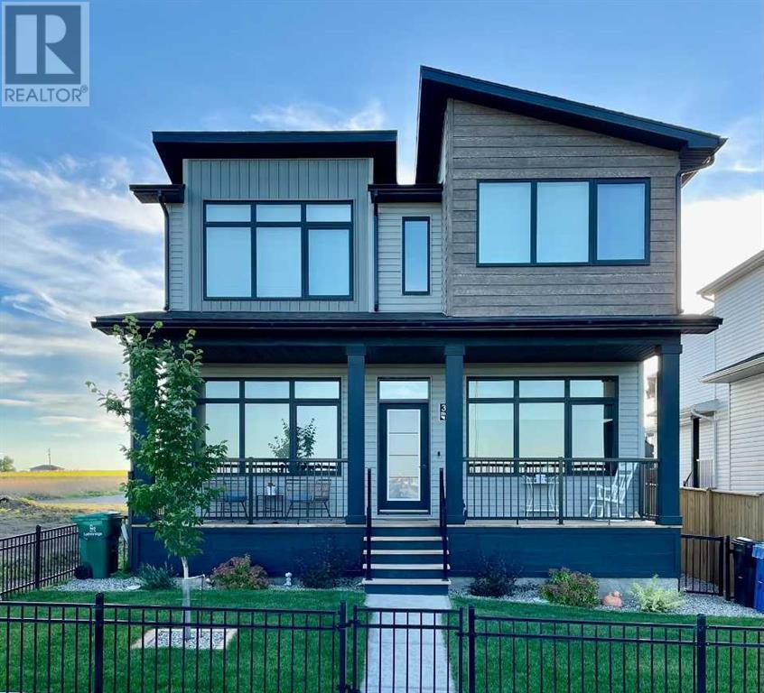 320 Grassland Boulevard W, Lethbridge, Alberta  T1J 5V1 - Photo 1 - A2238476