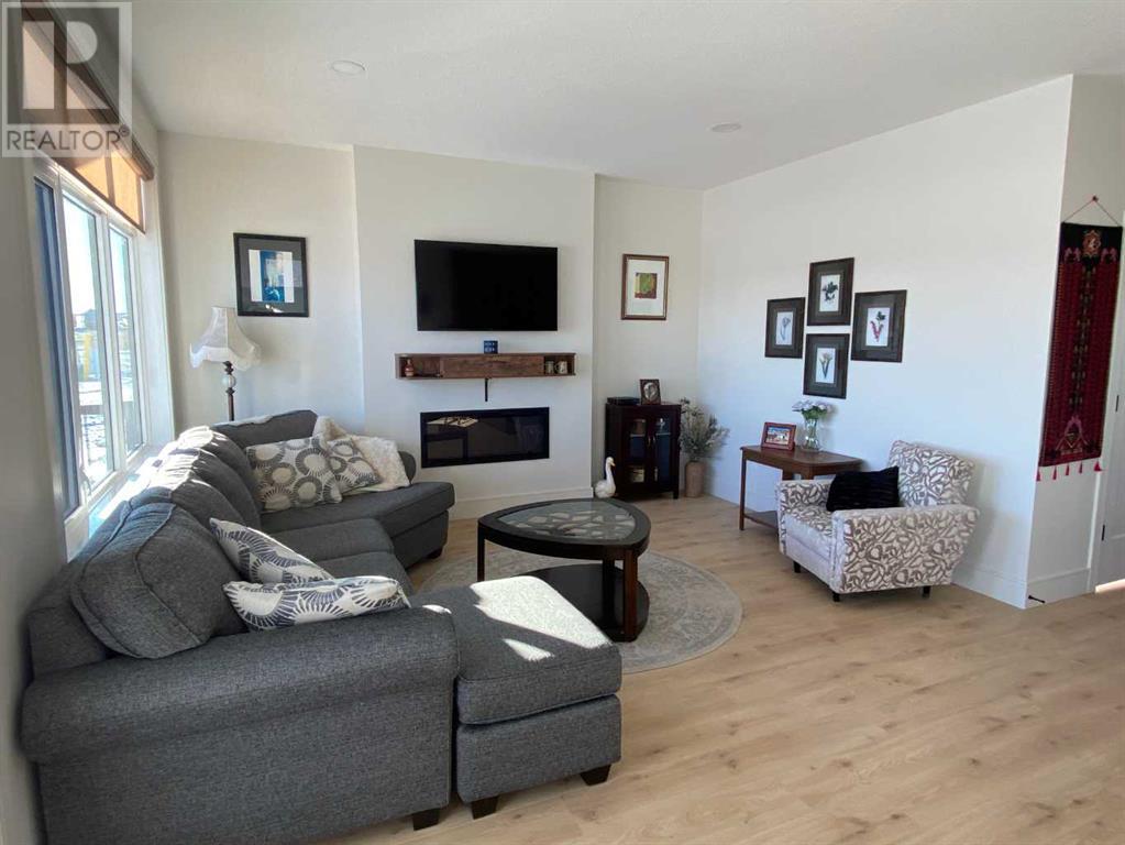 320 Grassland Boulevard W, Lethbridge, Alberta  T1J 5V1 - Photo 7 - A2238476