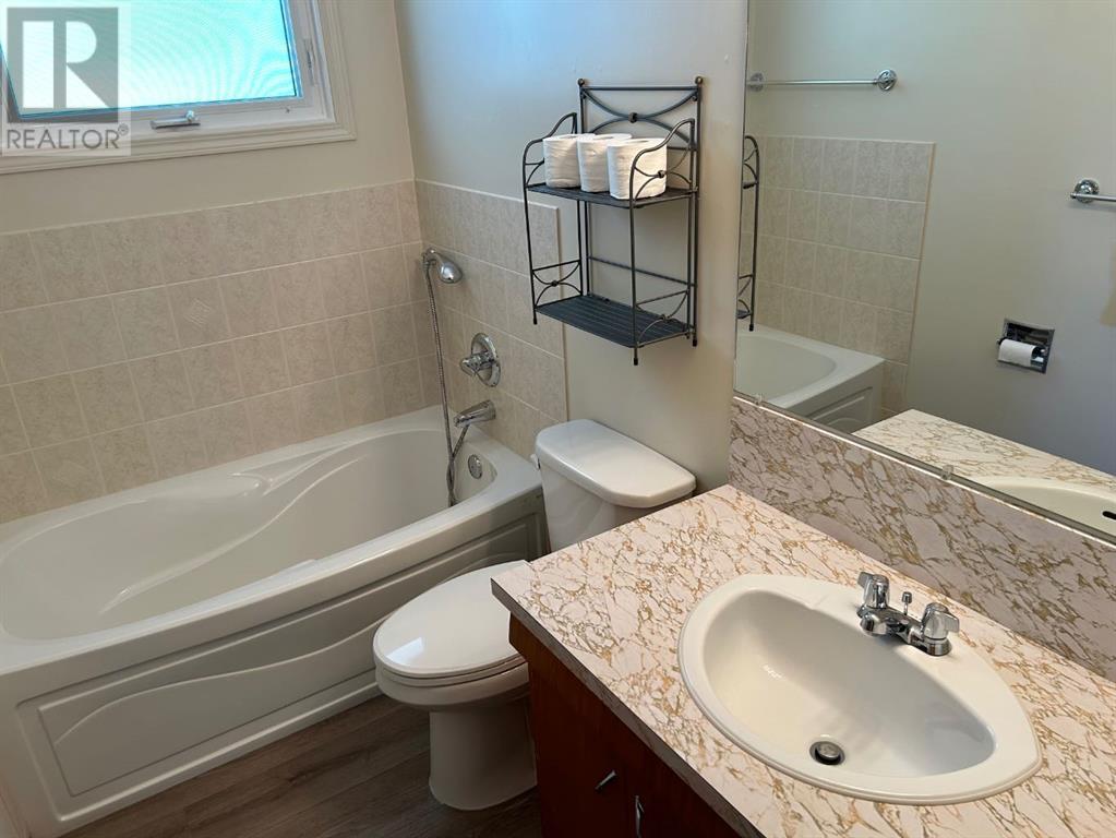 1248 31a Street S, Lethbridge, Alberta  T1K 3A2 - Photo 8 - A2239023