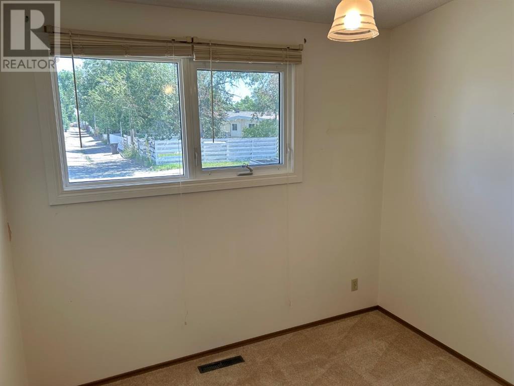 1248 31a Street S, Lethbridge, Alberta  T1K 3A2 - Photo 12 - A2239023