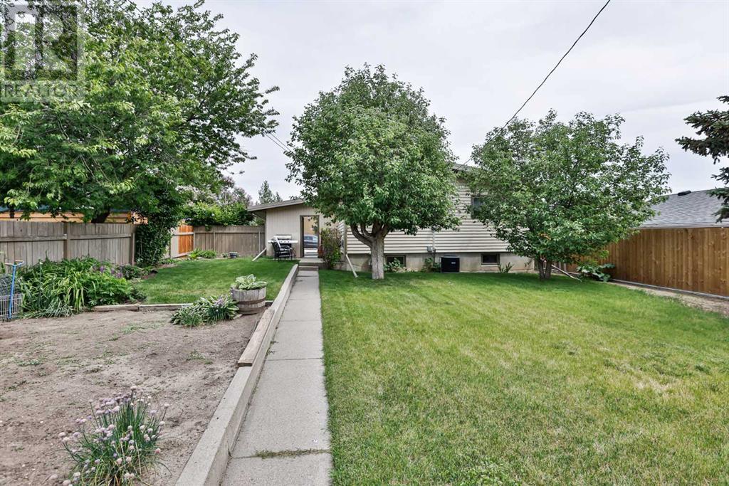 1014 8 Street S, Lethbridge, Alberta  T1K 1N8 - Photo 23 - A2229594