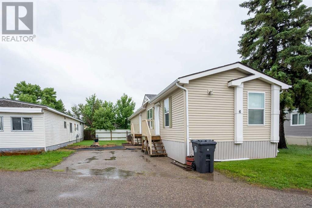 6, 5301 2 Street, Coalhurst, Alberta  T0L 0V0 - Photo 1 - A2238711