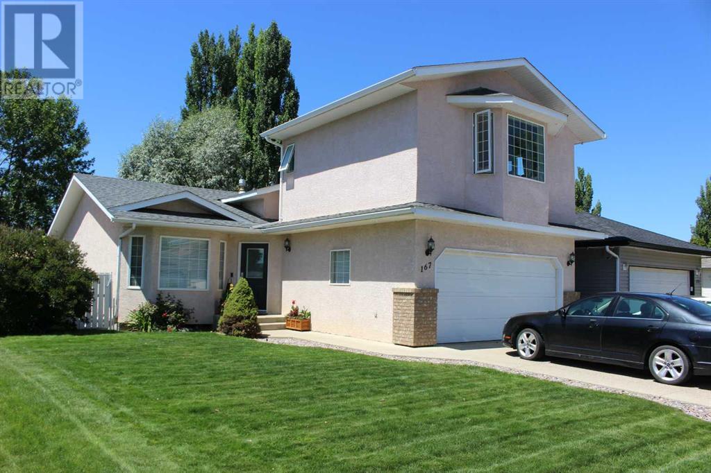 167 Mt Rundle Road W, Lethbridge, Alberta  T1K 7G1 - Photo 1 - A2237914