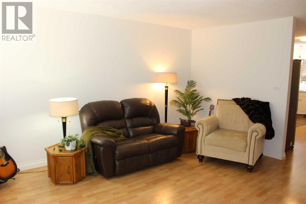 167 Mt Rundle Road W, Lethbridge, Alberta  T1K 7G1 - Photo 10 - A2237914