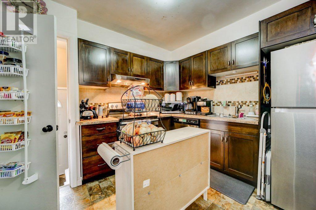 1019 10 Avenue N, Lethbridge, Alberta  T1H 1J9 - Photo 9 - A2238746