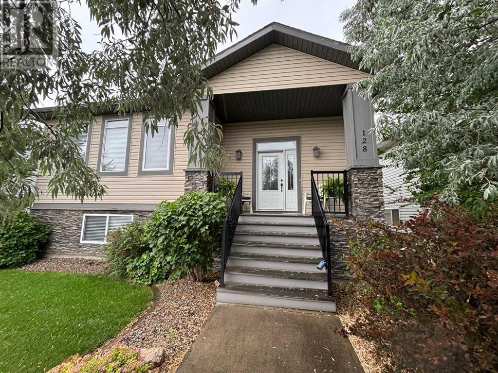 128 Grand River Boulevard W, Lethbridge, Alberta  T1K 8A4 - Photo 1 - A2239634