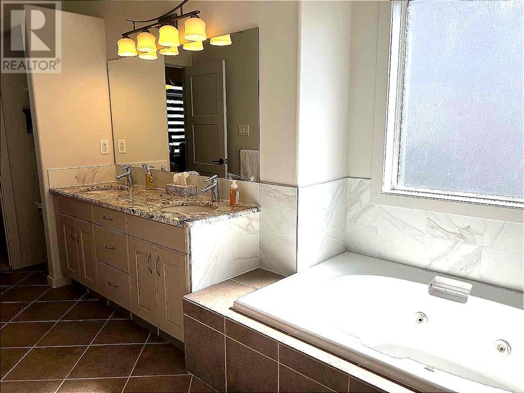 128 Grand River Boulevard W, Lethbridge, Alberta  T1K 8A4 - Photo 30 - A2239634