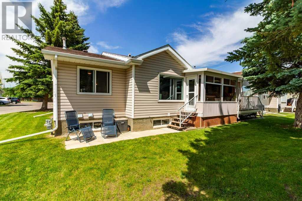 29, 135 Jerry Potts Boulevard W, Lethbridge, Alberta  T1K 6H2 - Photo 2 - A2239544
