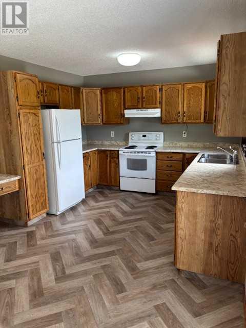 131 Beaverpond Court N, Lethbridge, Alberta  T1H 5Y8 - Photo 10 - A2234129