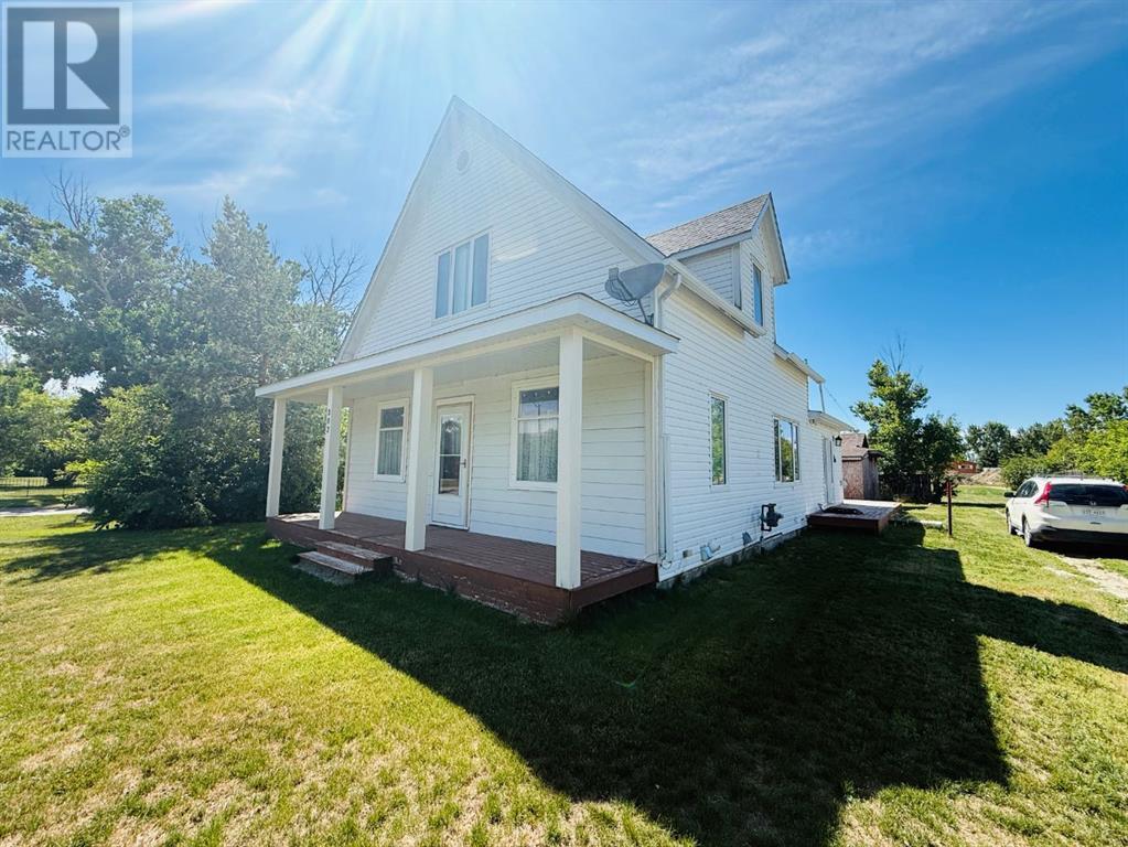 302 Empress Avenue, Monarch, Alberta  T0L 1M0 - Photo 4 - A2239671