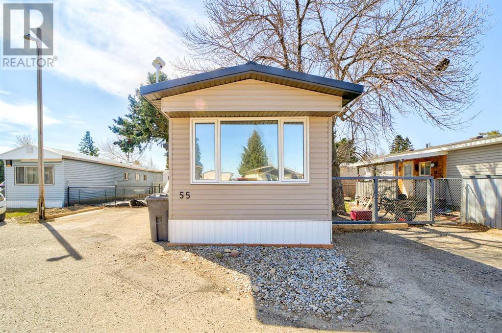 55, 5301 2nd Street, Coalhurst, Alberta