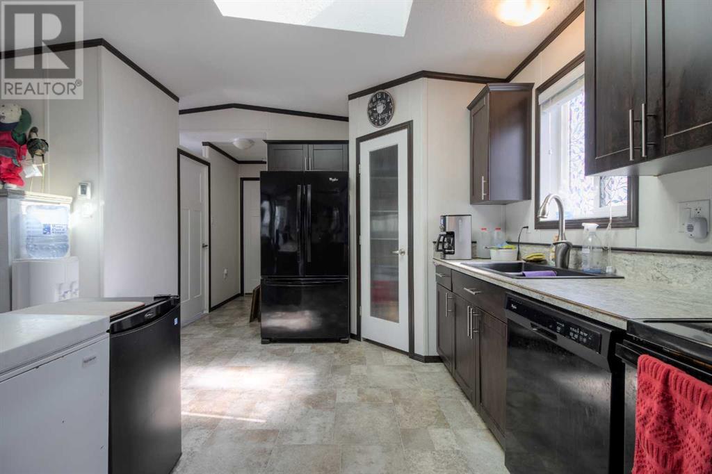 310 Engineer Avenue, Coaldale, Alberta  T1M 1P8 - Photo 10 - A2224463