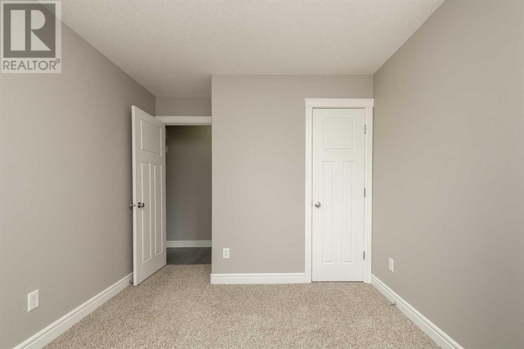 6, 893 Mt Sundance Manor W, Lethbridge, Alberta  T1J 1X7 - Photo 16 - A2237258