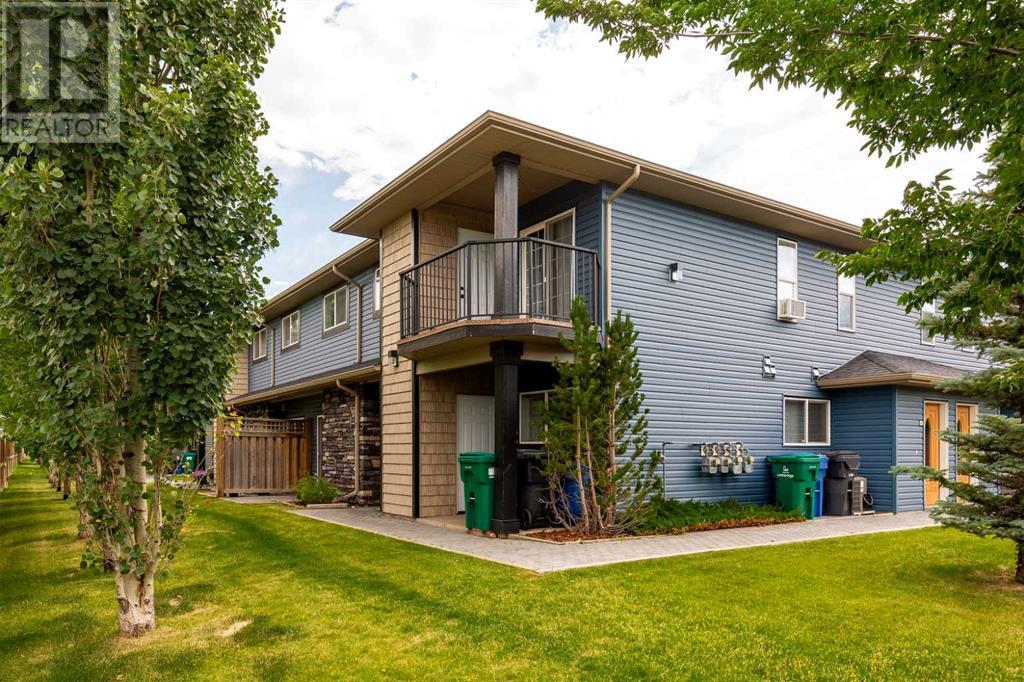 6, 893 Mt Sundance Manor W, Lethbridge, Alberta