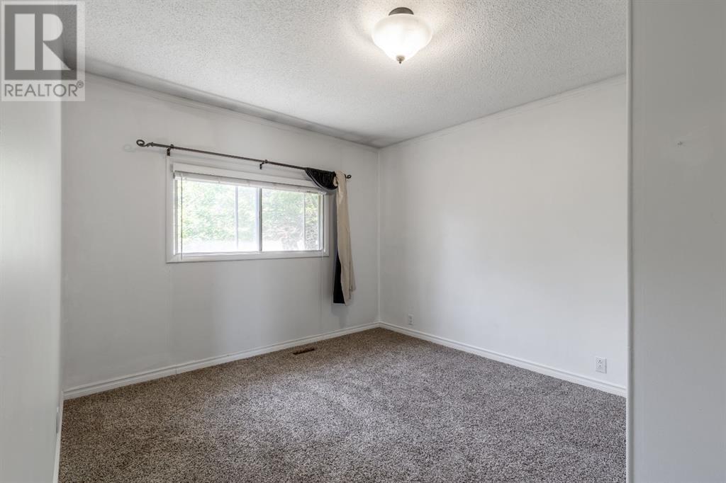 36 8 Avenue W, Cardston, Alberta  T0K 0K0 - Photo 11 - A2239635