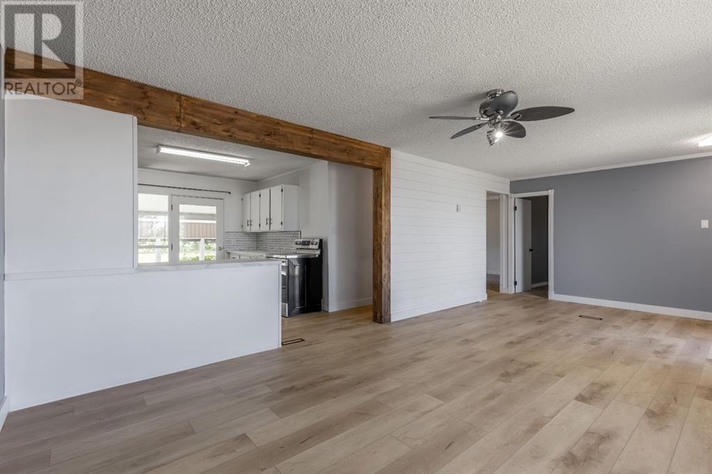 36 8 Avenue W, Cardston, Alberta  T0K 0K0 - Photo 5 - A2239635