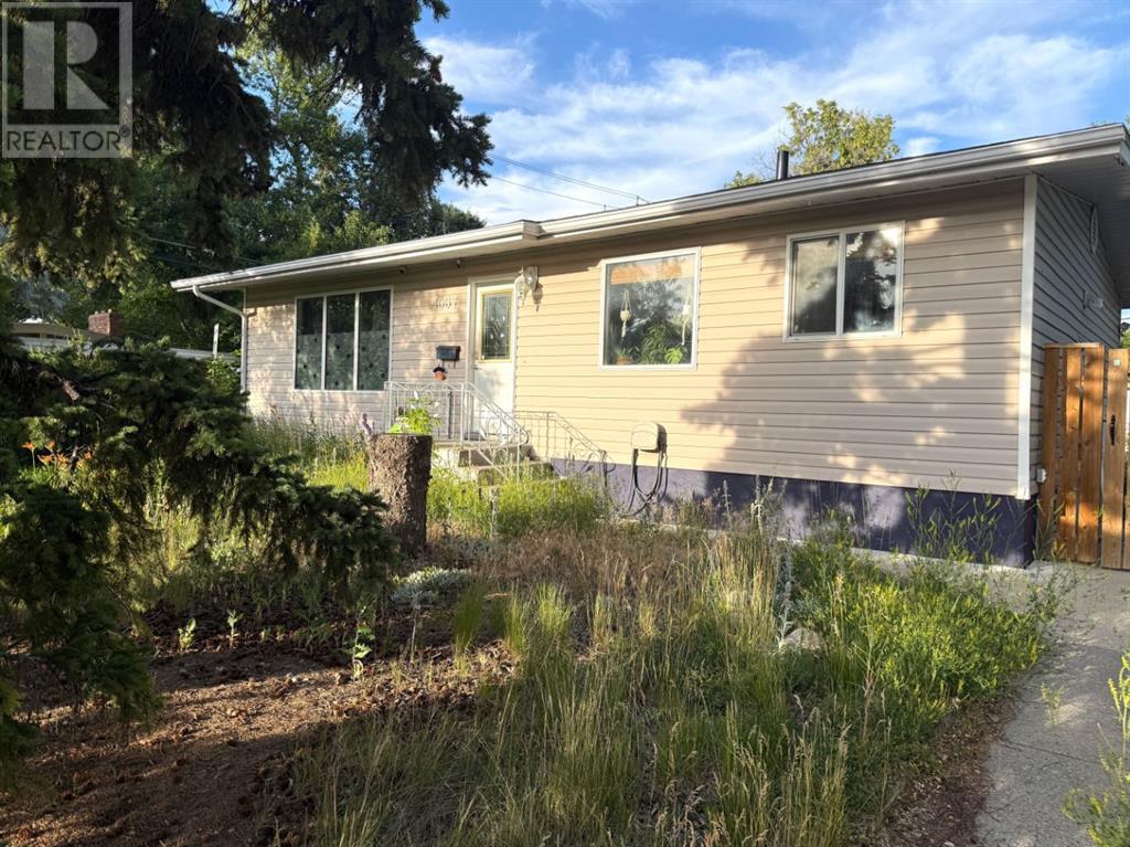 1007 29a Street S, Lethbridge, Alberta  T1K 2X8 - Photo 1 - A2239013