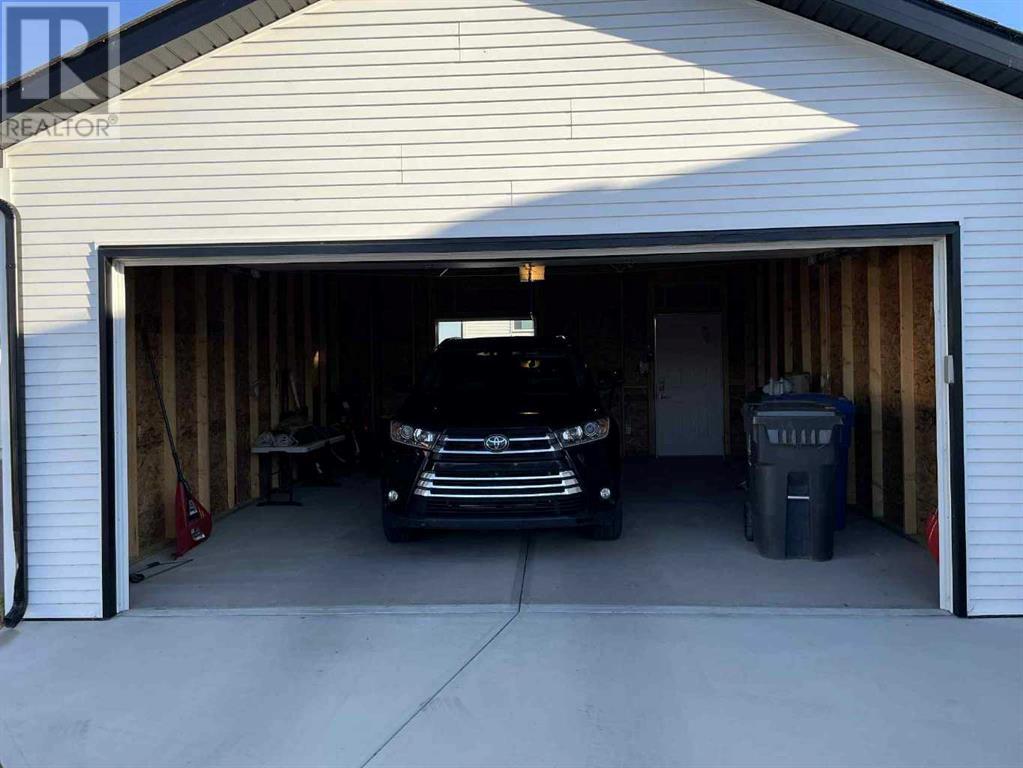 4615 Fairmont Gate S, Lethbridge, Alberta  T1K 8J7 - Photo 18 - A2239804