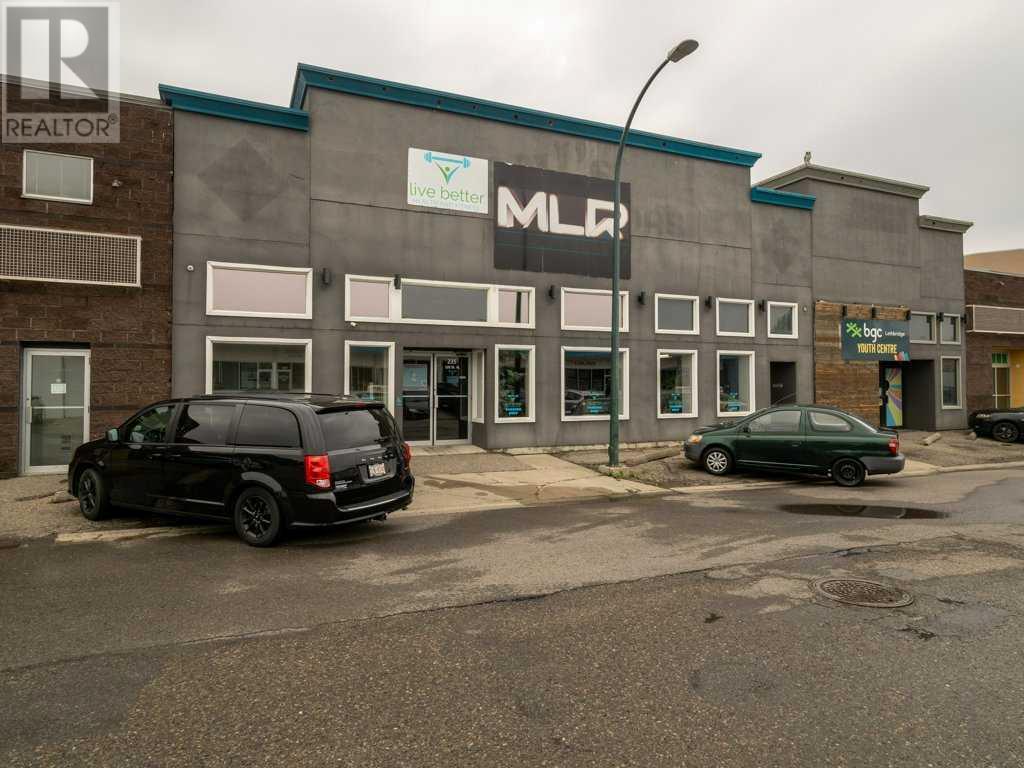 235 12B Street N, Lethbridge, Alberta