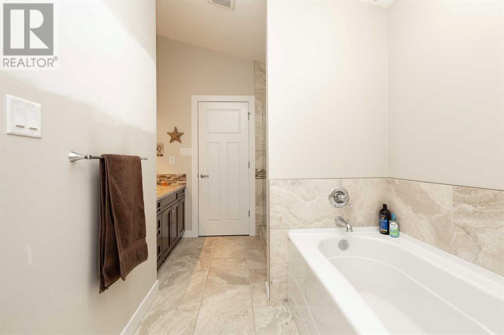 342 Sixmile Ridge S, Lethbridge, Alberta  T1K 5W8 - Photo 20 - A2228185
