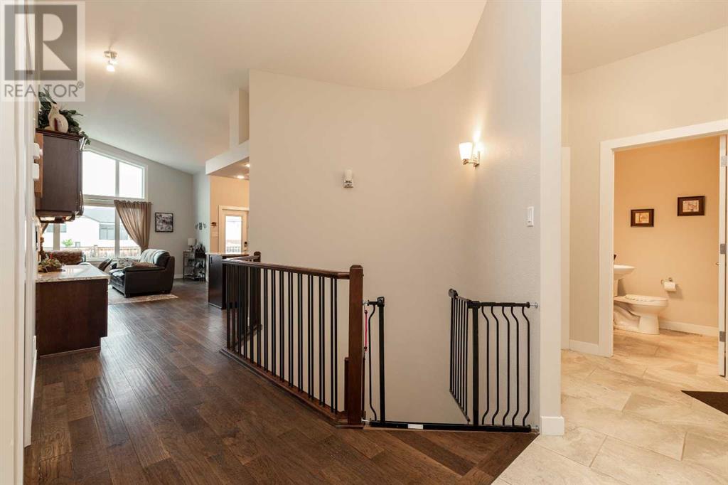 342 Sixmile Ridge S, Lethbridge, Alberta  T1K 5W8 - Photo 4 - A2228185