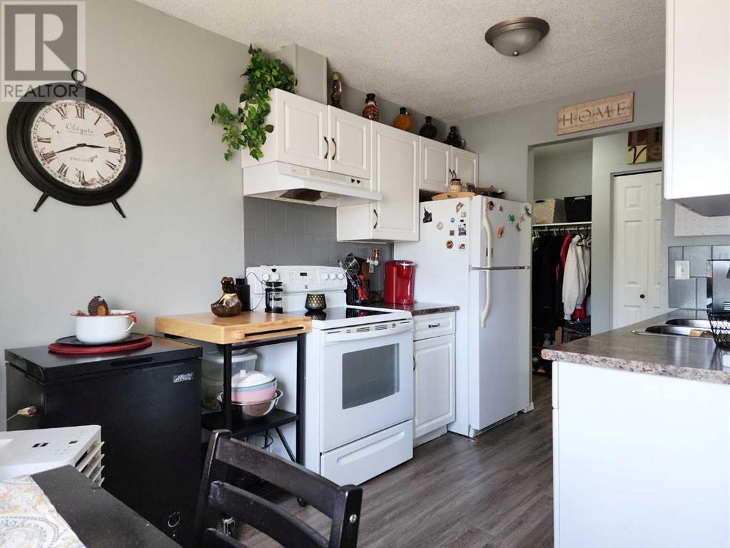 7, 1739 St Edward Boulevard N, Lethbridge, Alberta  T1H 1X2 - Photo 4 - A2225588