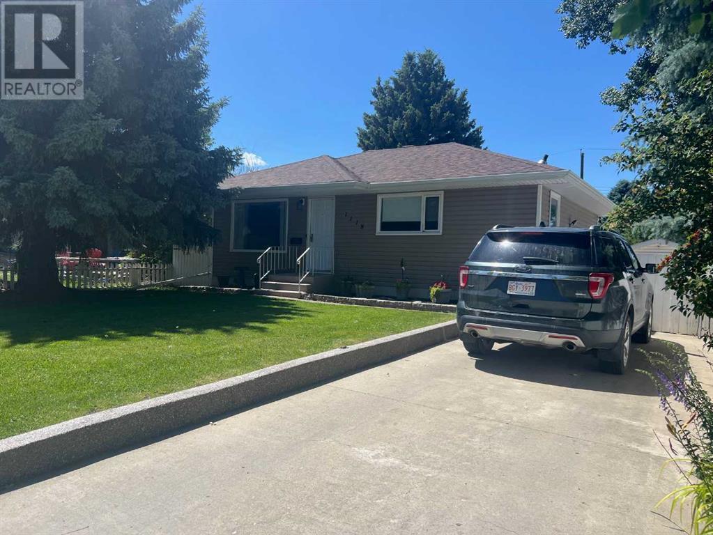 1118 18 Street N, Lethbridge, Alberta