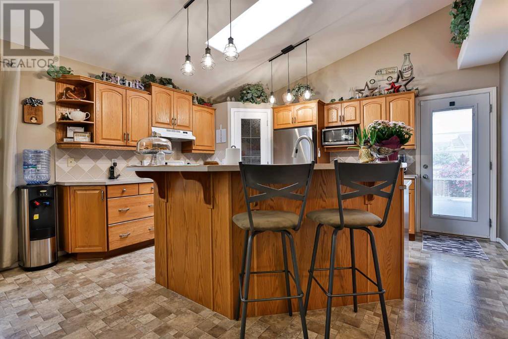 299 Cougar Way N, Lethbridge, Alberta  T1H 6P8 - Photo 9 - A2240057