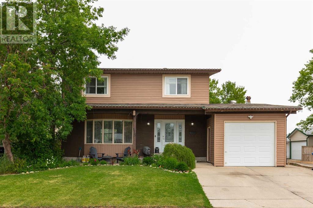 115 Lemoyne Crescent W, Lethbridge, Alberta
