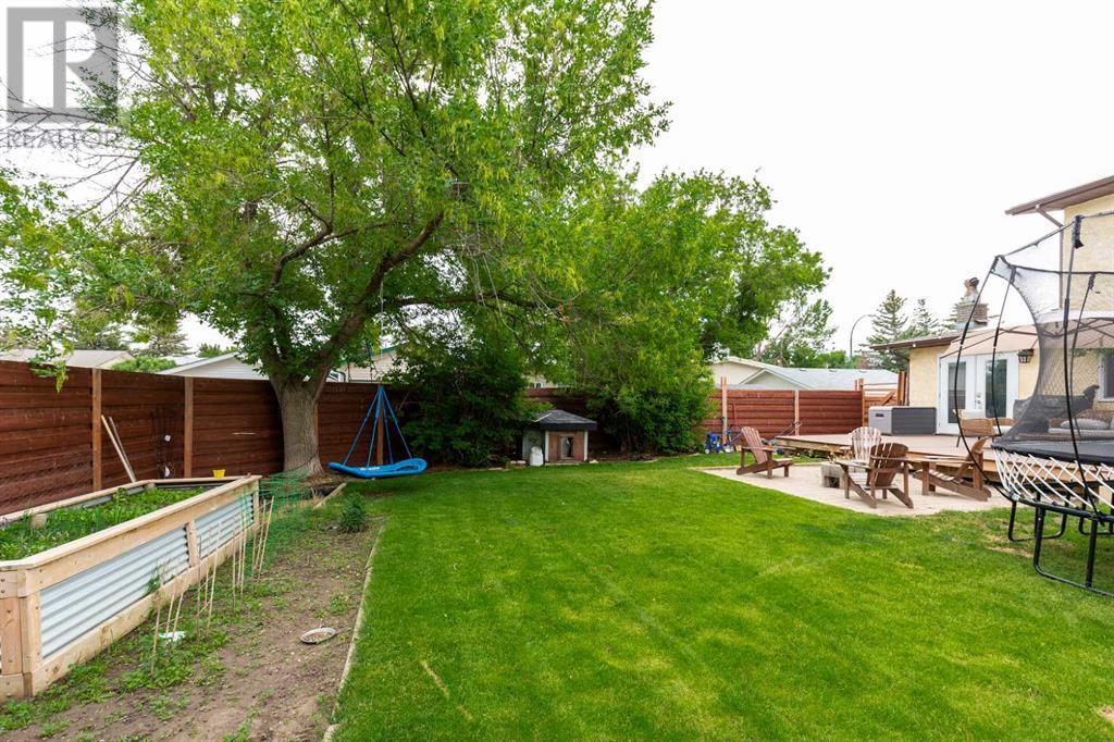 115 Lemoyne Crescent W, Lethbridge, Alberta  T1K 4A4 - Photo 37 - A2231805