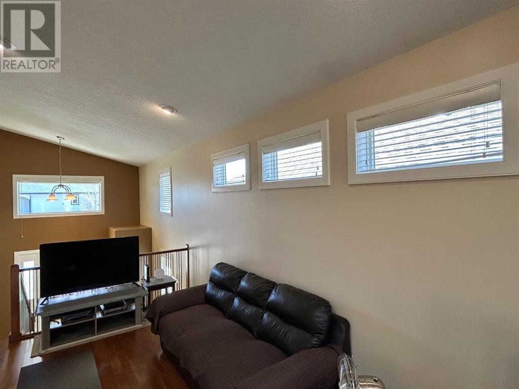 330 Sixmile Lane S, Lethbridge, Alberta  T1K 5S8 - Photo 8 - A2219344