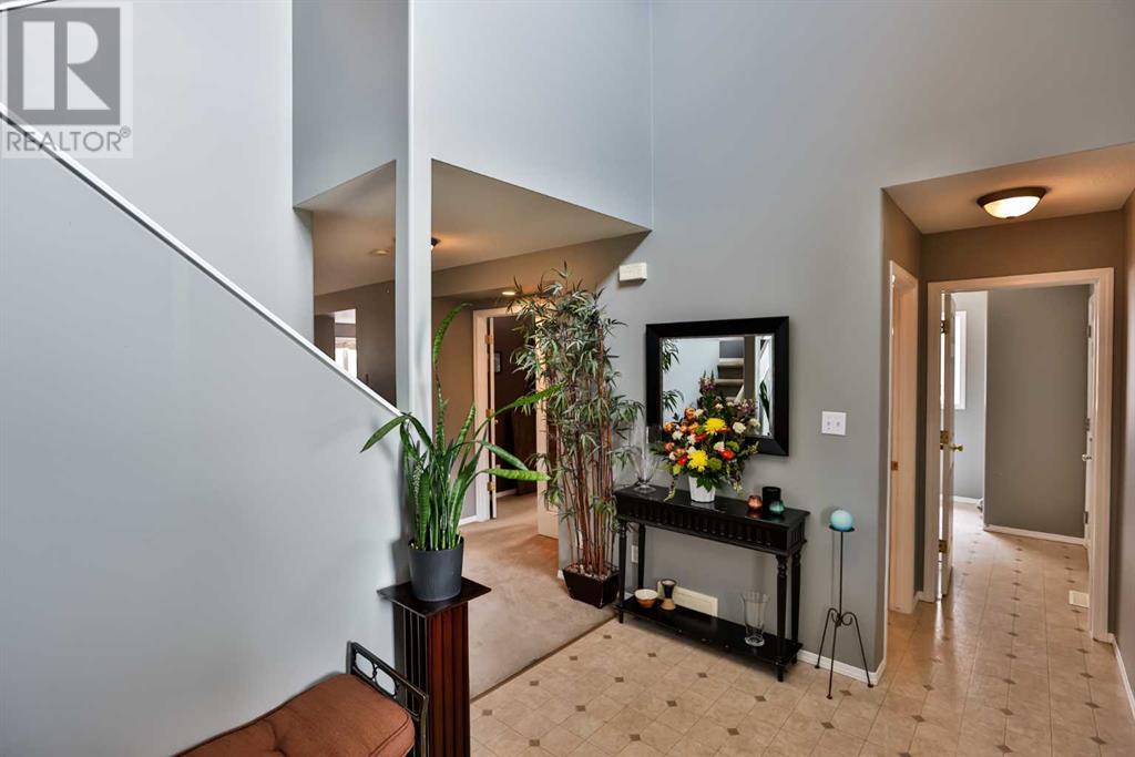 27 Riverpark Boulevard W, Lethbridge, Alberta  T1K 7S7 - Photo 2 - A2238061