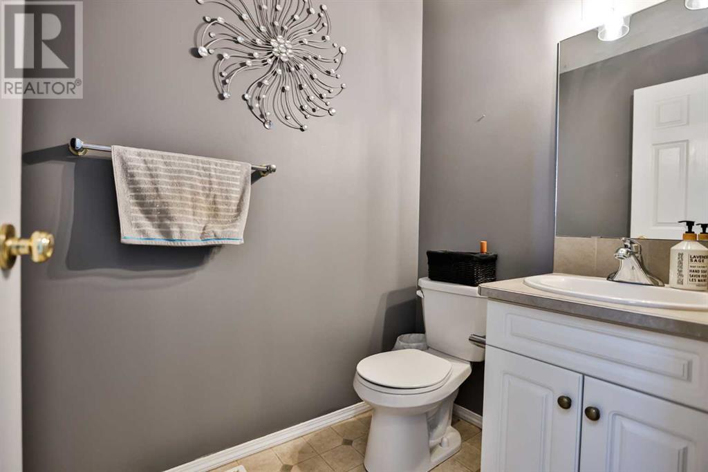 27 Riverpark Boulevard W, Lethbridge, Alberta  T1K 7S7 - Photo 4 - A2238061