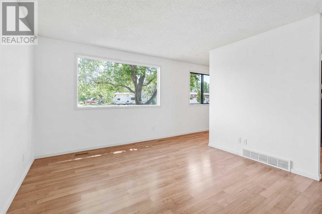 50 Algonquin Road W, Lethbridge, Alberta  T1K 5H3 - Photo 6 - A2240303