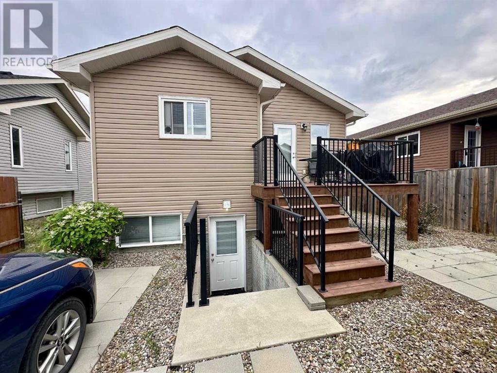 57 Mt Sundance Road W, Lethbridge, Alberta  T1J 0B6 - Photo 43 - A2240187