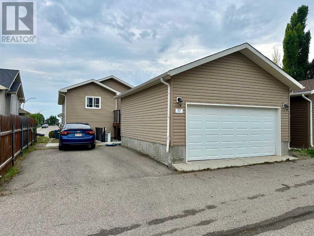 57 Mt Sundance Road W, Lethbridge, Alberta  T1J 0B6 - Photo 45 - A2240187