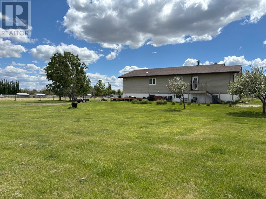 365 S 5 St W, Magrath, Alberta