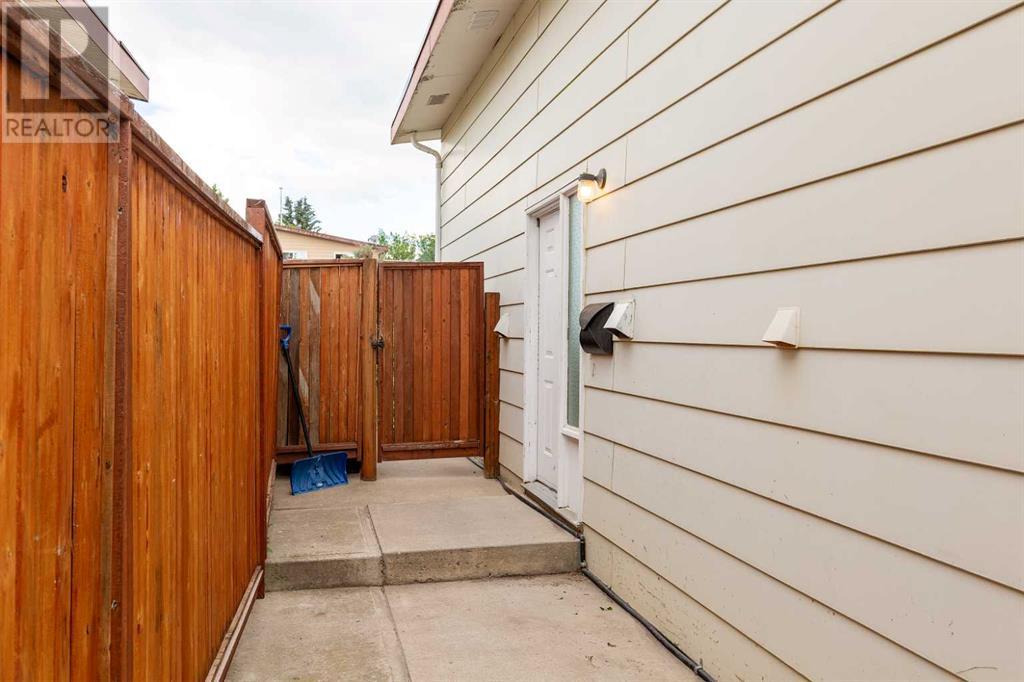 18 Cayuga Crescent W, Lethbridge, Alberta  T1K 5H5 - Photo 24 - A2239419