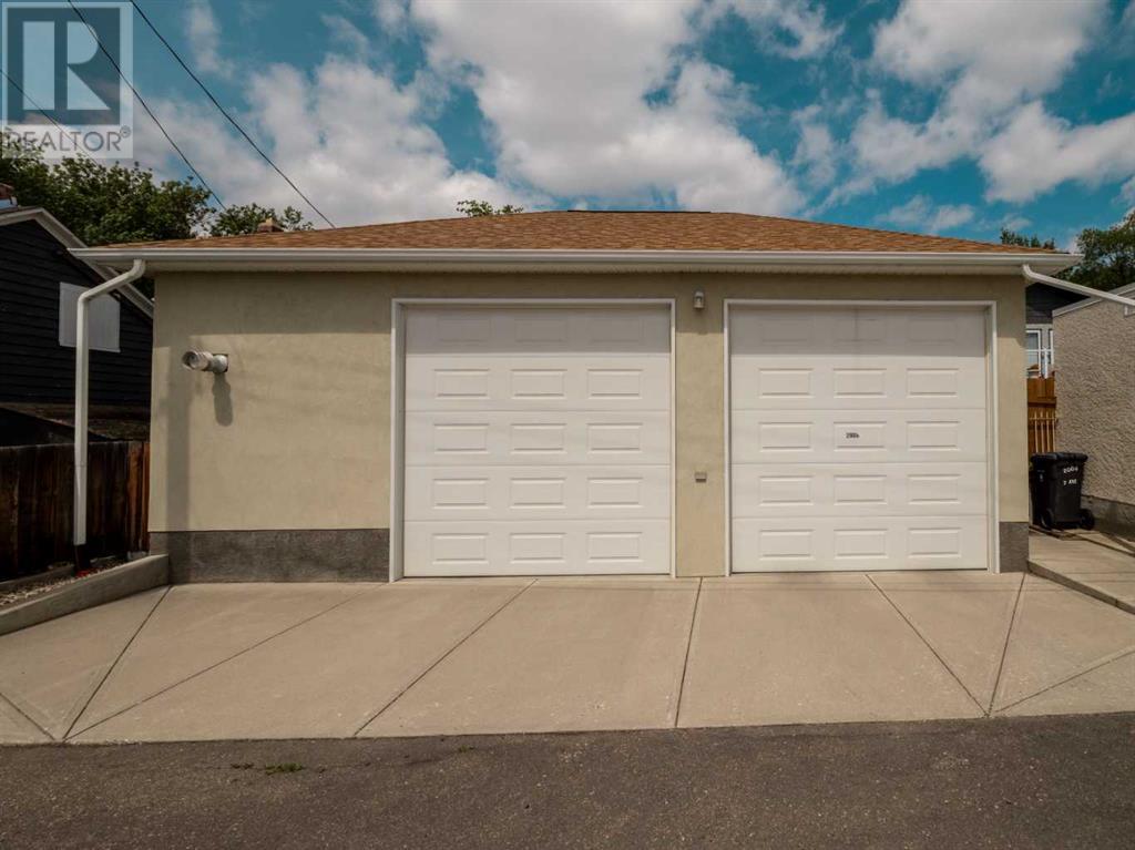 2006 7 Avenue S, Lethbridge, Alberta  T1J 1M6 - Photo 35 - A2240377