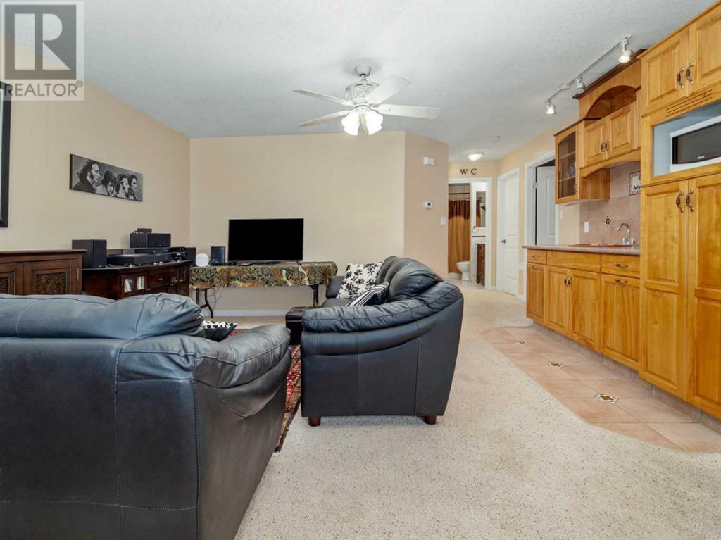 2006 7 Avenue S, Lethbridge, Alberta  T1J 1M6 - Photo 20 - A2240377