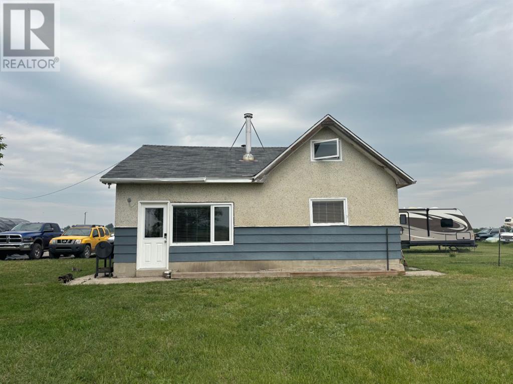 221023 TWP RD 54, Magrath, Alberta