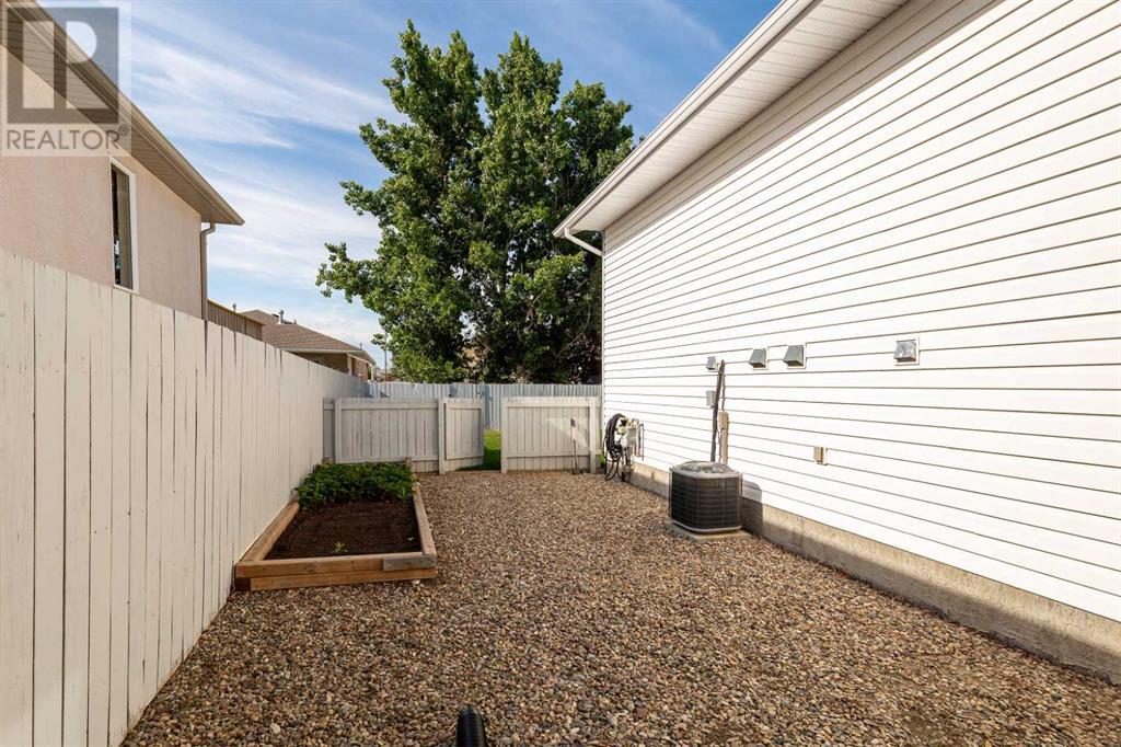 1104 25 Avenue, Coaldale, Alberta  T1M 1N4 - Photo 32 - A2240110
