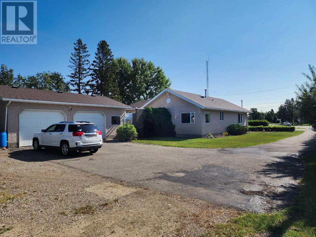4813 4 Street W, Claresholm, Alberta  T0L 0T0 - Photo 35 - A2239923