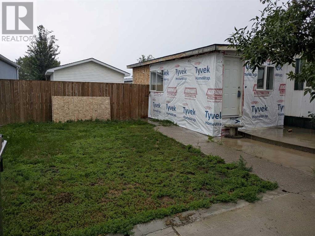 4806 6 Street, Coalhurst, Alberta  T0L 0V0 - Photo 3 - A2240532