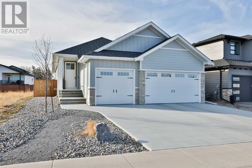 660 Sixmile Crescent S, Lethbridge, Alberta  T1K 8G4 - Photo 1 - A2210636