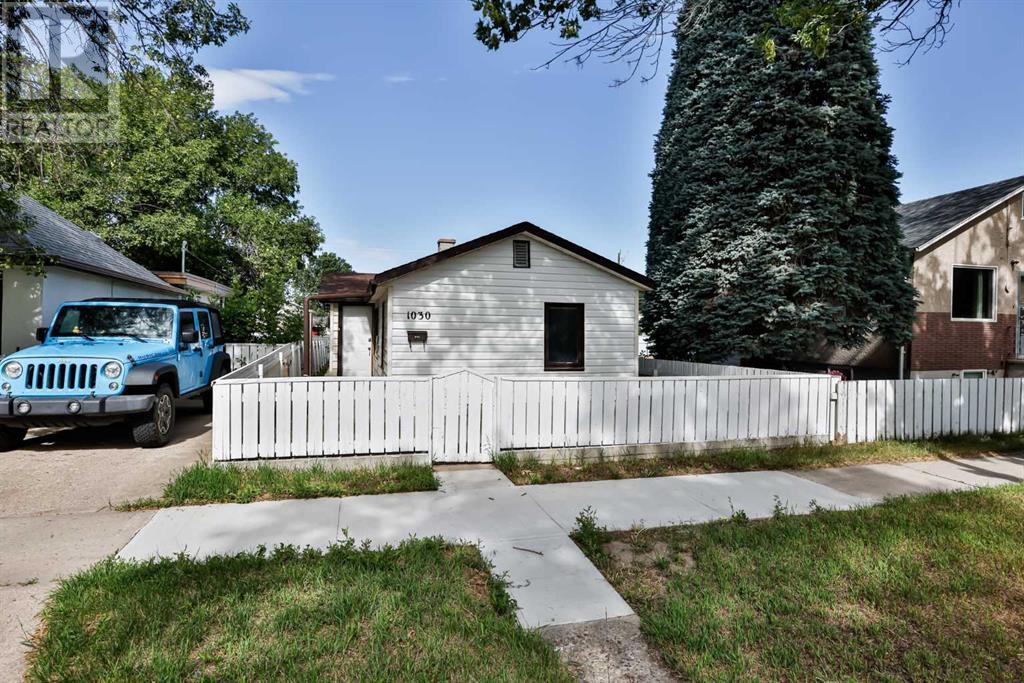 1030 7 Street N, Lethbridge, Alberta