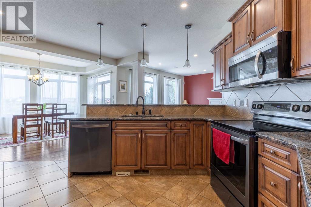 282 Firelight Crescent W, Lethbridge, Alberta  T1J 5B5 - Photo 14 - A2231570